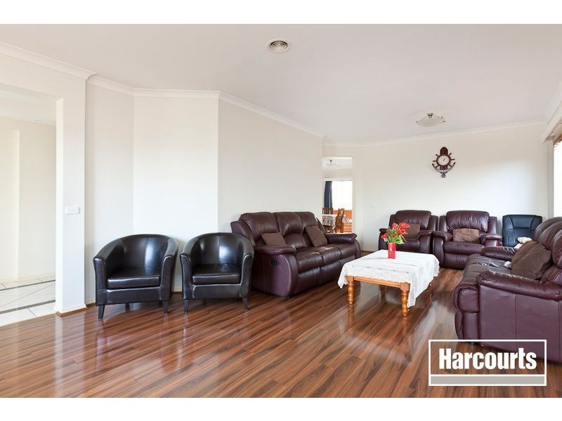 18 Ridgemont Drive, Berwick VIC 3806