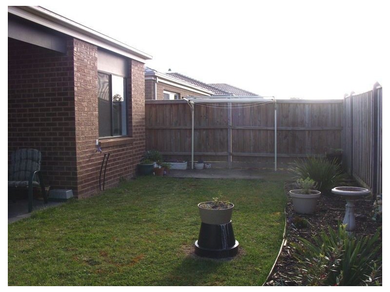 32 Bluemist Circuit, Lyndhurst VIC 3975