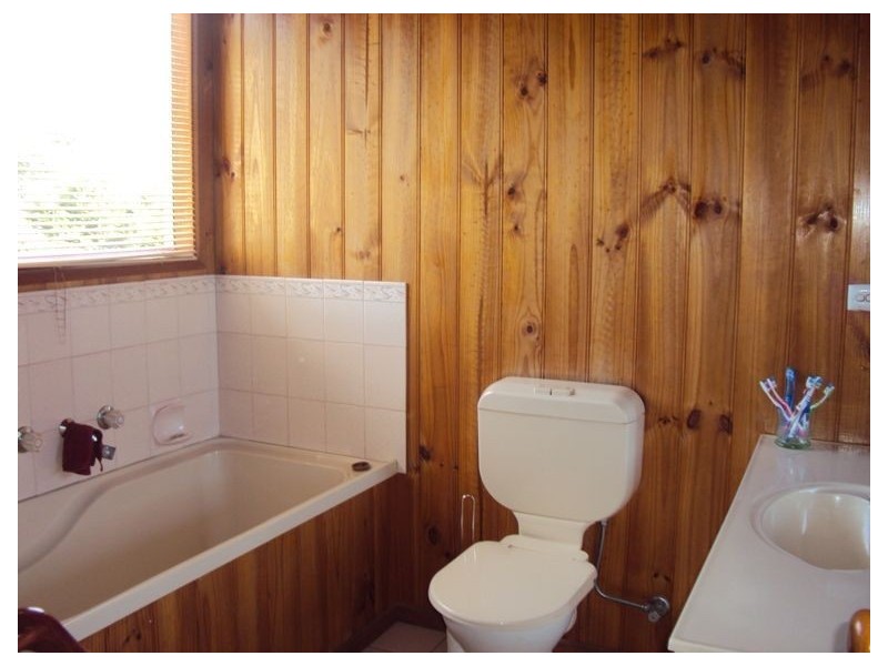 6 Albatross Close, Blind Bight VIC 3980