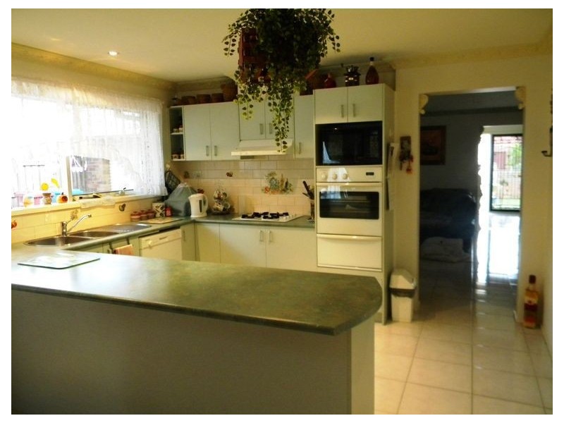 7 Wildwood Court, Cranbourne North VIC 3977