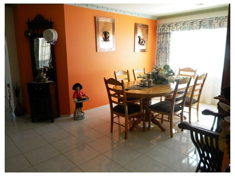 7 Wildwood Court, Cranbourne North VIC 3977