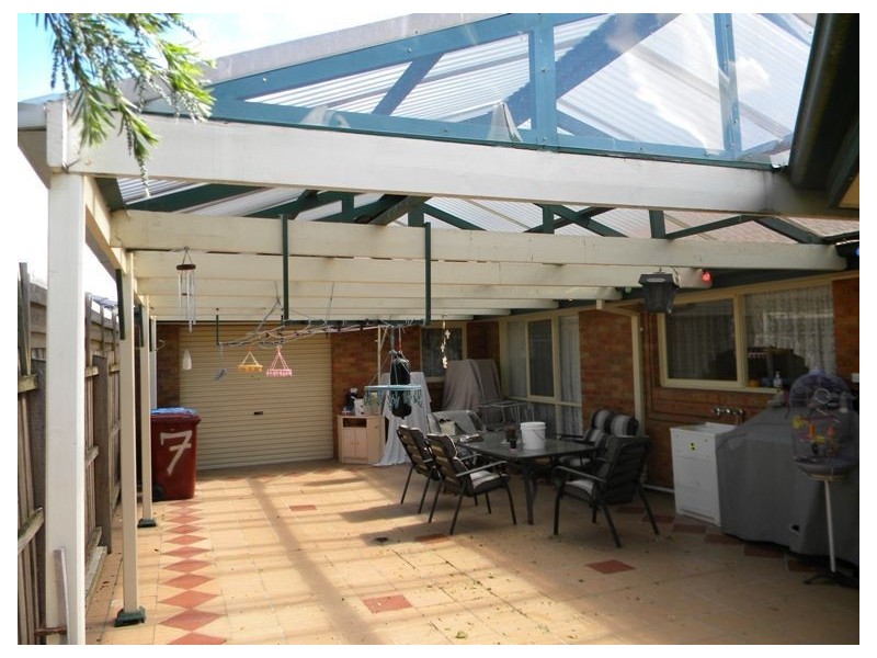 7 Wildwood Court, Cranbourne North VIC 3977