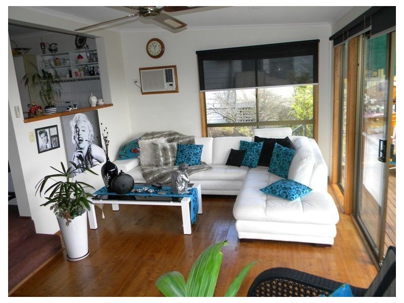 27 Island View Road, The Gurdies VIC 3984