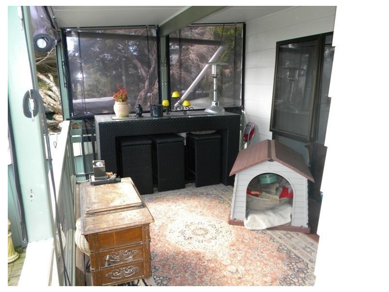 27 Island View Road, The Gurdies VIC 3984