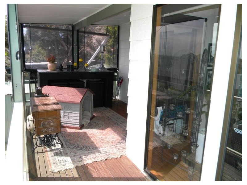 27 Island View Road, The Gurdies VIC 3984