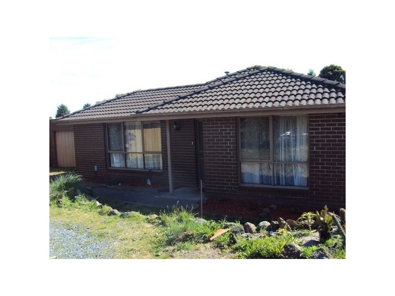 19 Marsden Court, Cranbourne VIC 3977