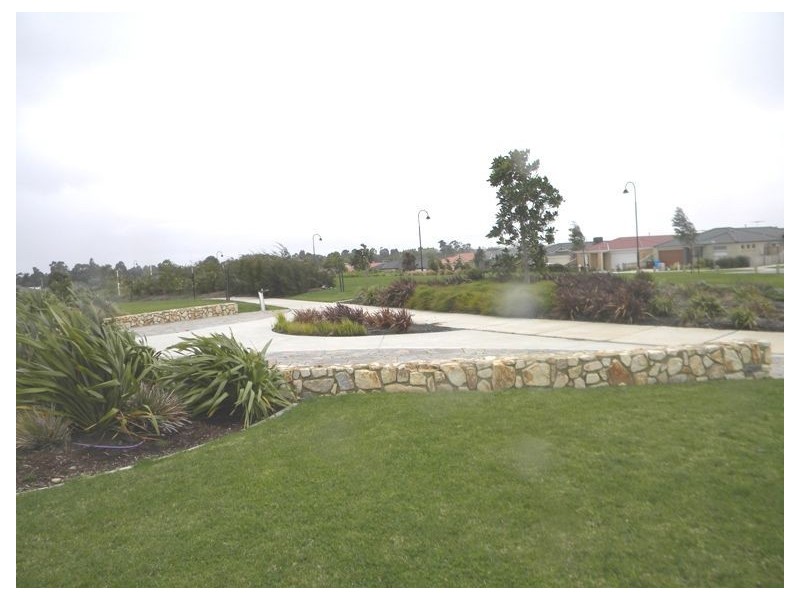 22 Flash Dan Drive, Cranbourne East VIC 3977