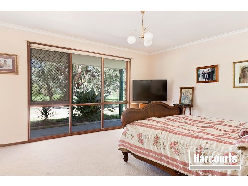 182 Smiths Lane, Cranbourne South VIC 3977