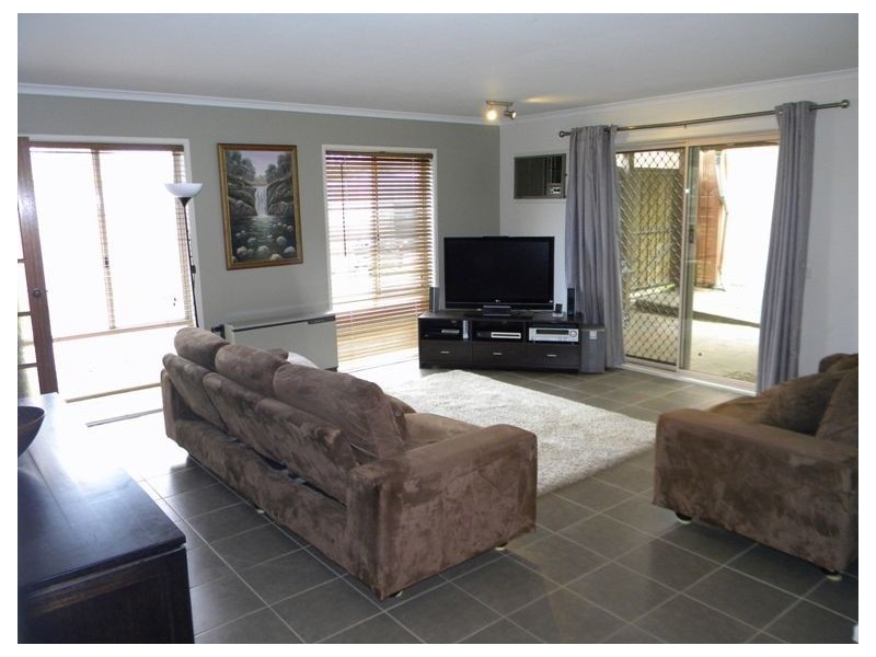 9 Rowen Court, Cranbourne North VIC 3977