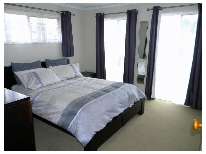 9 Rowen Court, Cranbourne North VIC 3977