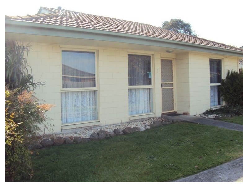 1/5 Walter Street, Cranbourne VIC 3977