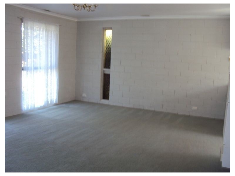 1/5 Walter Street, Cranbourne VIC 3977