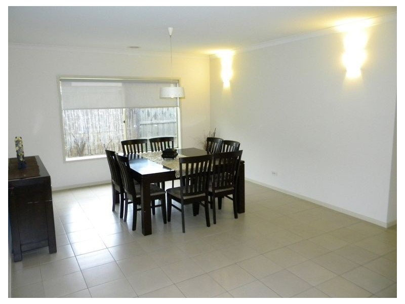 37 Breamlea Way, Cranbourne West VIC 3977