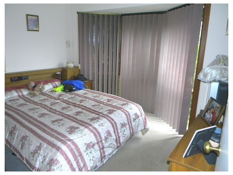 16 Elizabeth Street, Cranbourne North VIC 3977