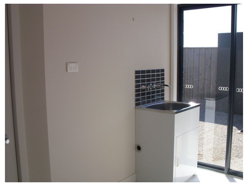204 Linsell Blvd, Cranbourne East VIC 3977