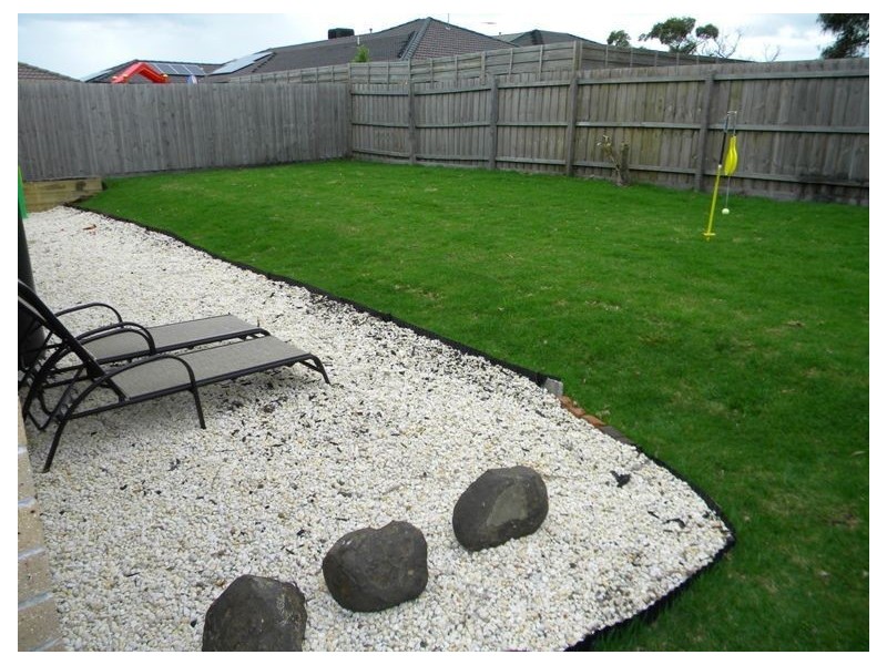 28 Dunferline Crescent, Cranbourne VIC 3977