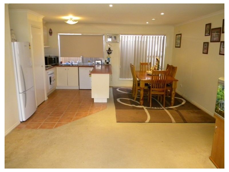 51 Joyce Street, Cranbourne West VIC 3977