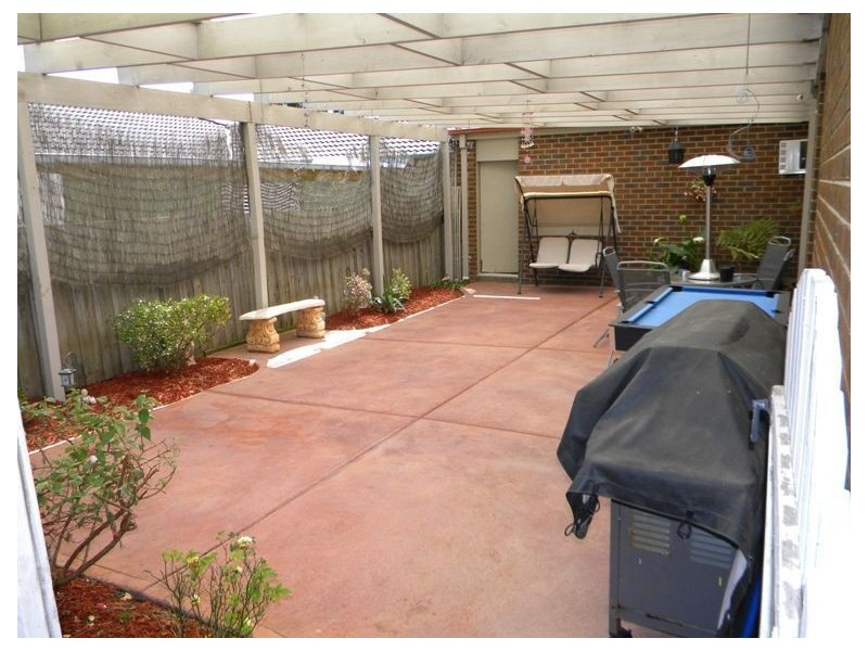 51 Joyce Street, Cranbourne West VIC 3977