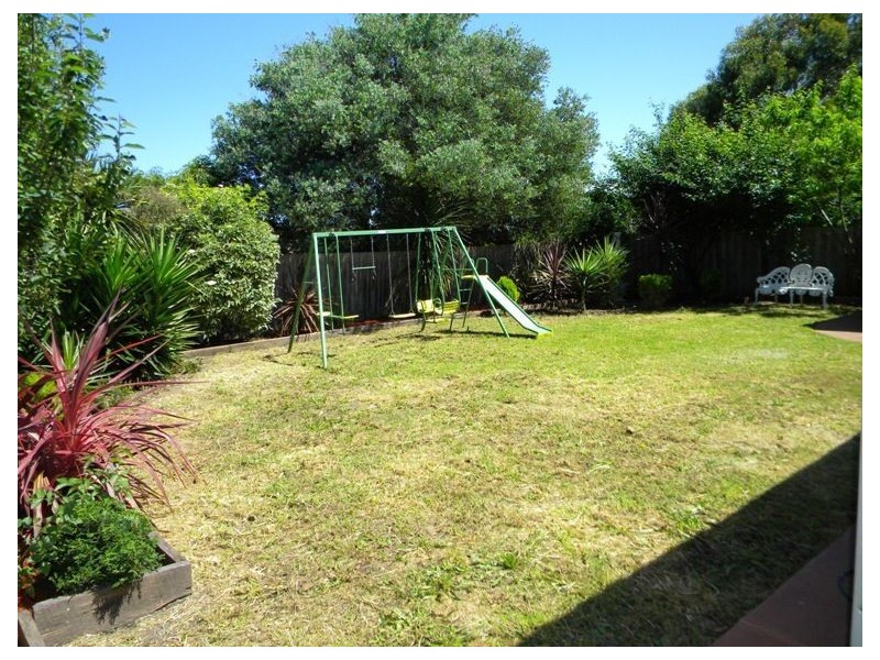 51 Joyce Street, Cranbourne West VIC 3977