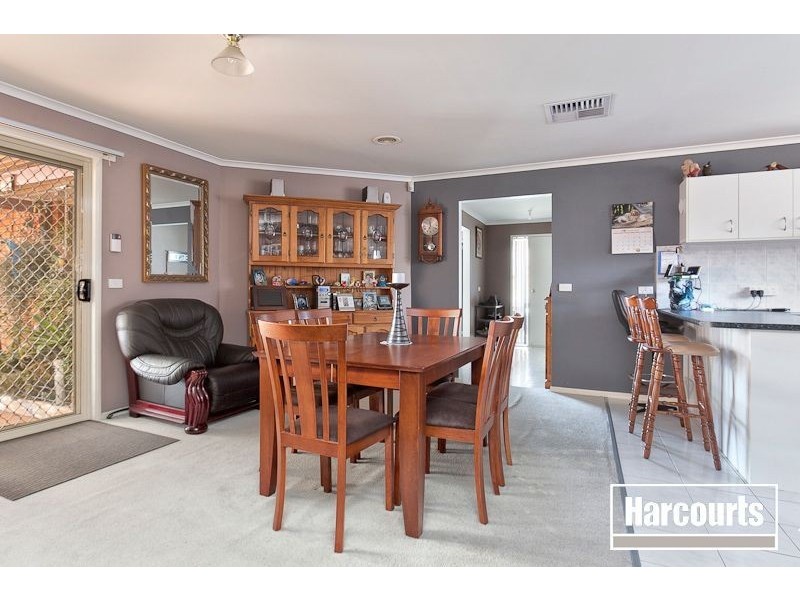12 Kells Close, Cranbourne East VIC 3977