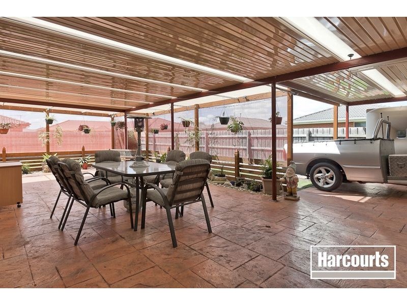 12 Kells Close, Cranbourne East VIC 3977