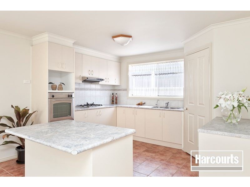 26 Genoa Way, Cranbourne West VIC 3977