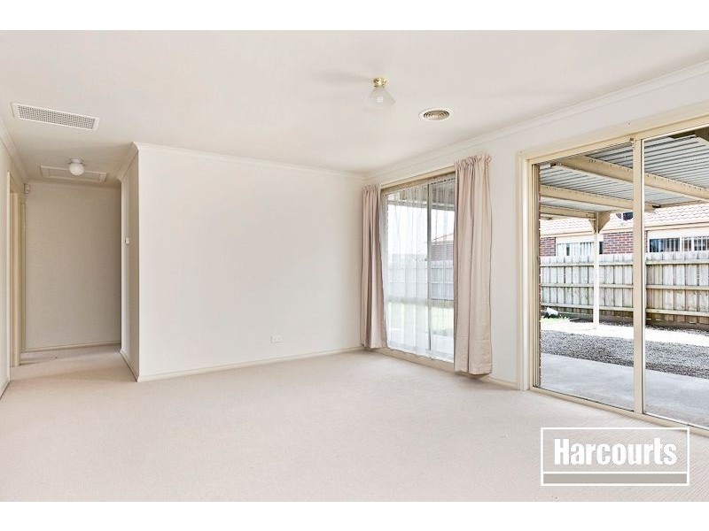 26 Genoa Way, Cranbourne West VIC 3977