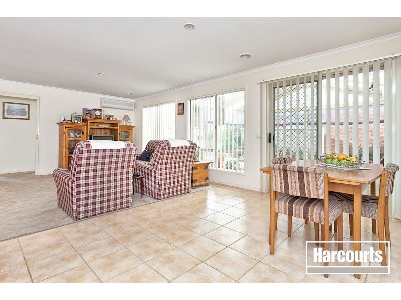 11 Foxwood Drive, Cranbourne East VIC 3977