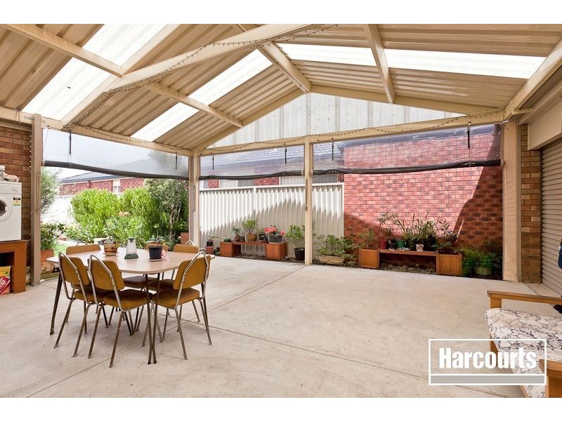 11 Foxwood Drive, Cranbourne East VIC 3977