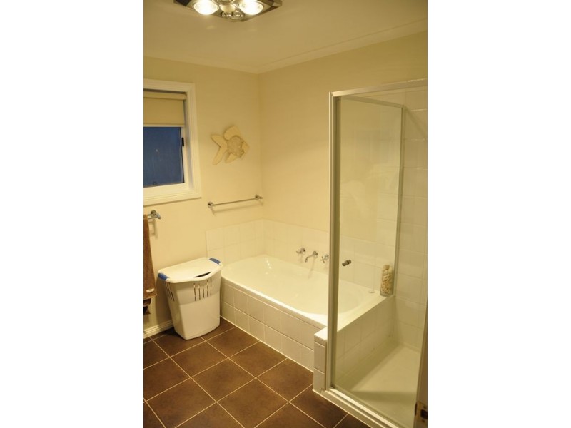 70 Bayview Avenue, Tenby Point VIC 3984