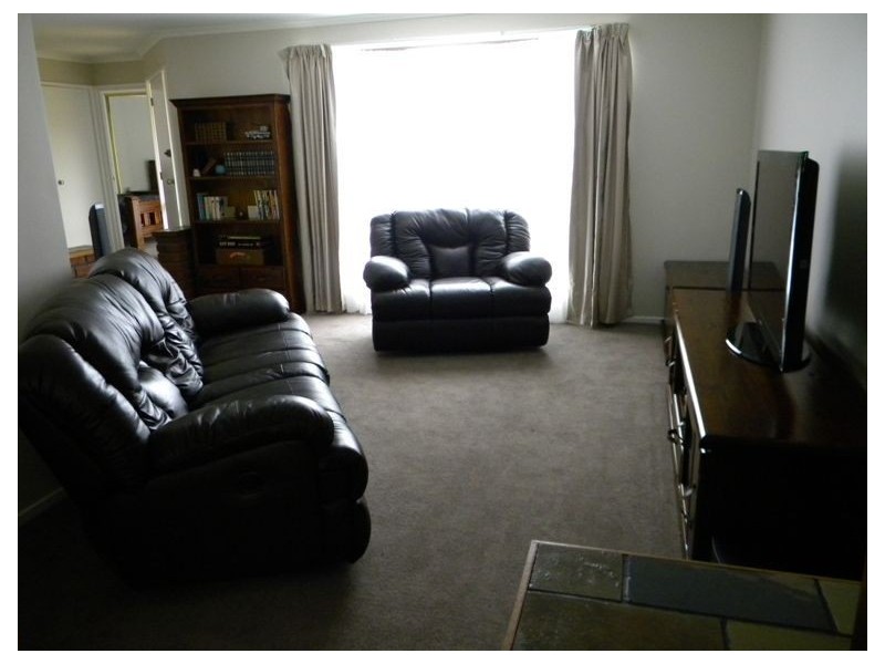 83 Lesdon Avenue, Cranbourne VIC 3977