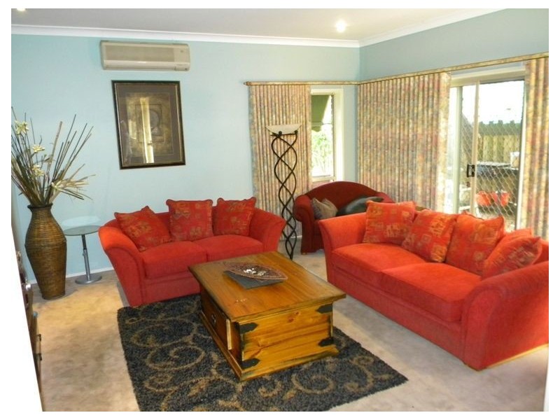 82 Waverley Park Drive, Cranbourne North VIC 3977