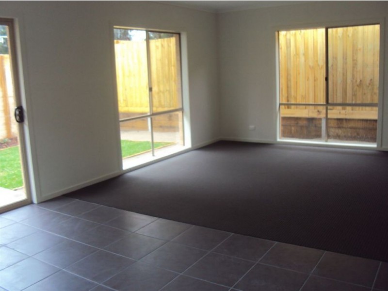 24/105 McMahons Road, Frankston VIC 3199