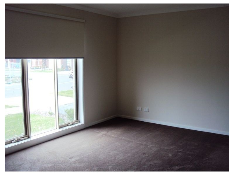 29 Evesham Street, Cranbourne North VIC 3977