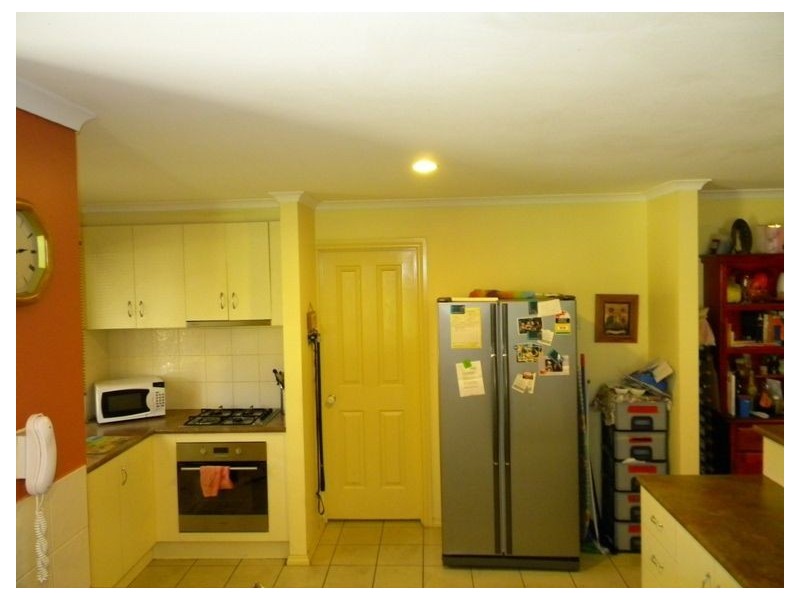 6 Blainroe Crescent, Cranbourne VIC 3977