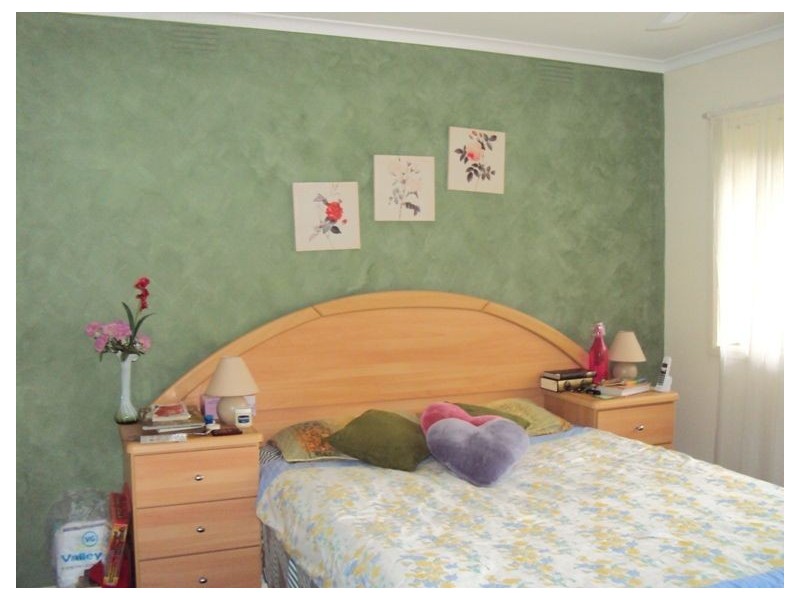 1/4 Fairbairn Road, Cranbourne VIC 3977