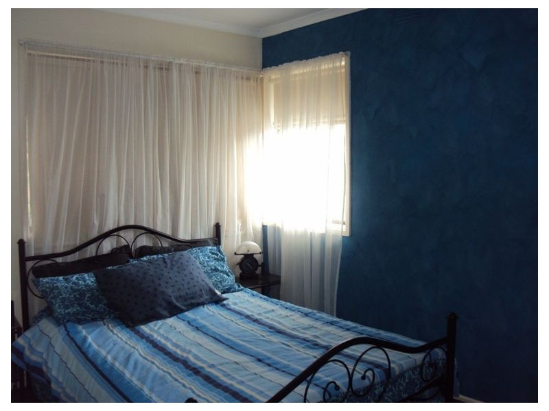 1/4 Fairbairn Road, Cranbourne VIC 3977