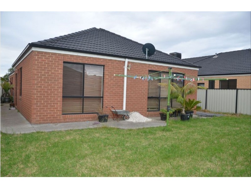 54 Penton Way, Lynbrook VIC 3975