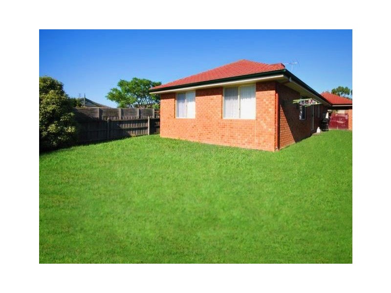 11 Neptune Place, Cranbourne VIC 3977