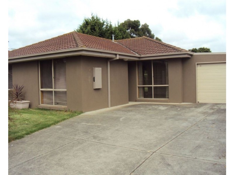 9 Jacinta Drive, Cranbourne West VIC 3977