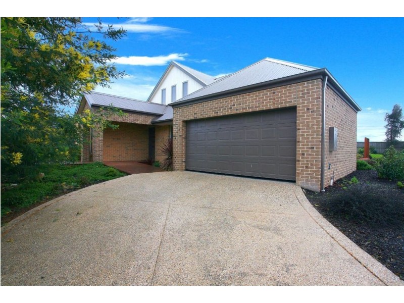 12 Botanic Ridge, Cranbourne South VIC 3977
