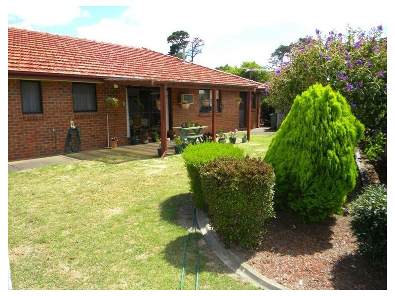 29 Strafford Avenue, Cranbourne VIC 3977