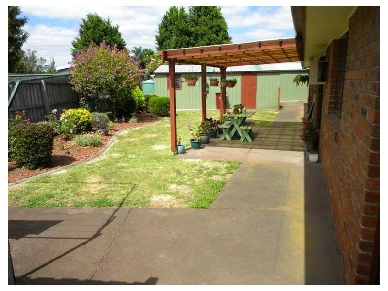 29 Strafford Avenue, Cranbourne VIC 3977