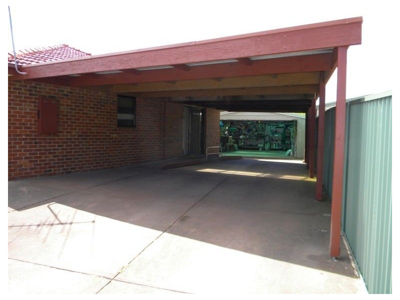 29 Strafford Avenue, Cranbourne VIC 3977