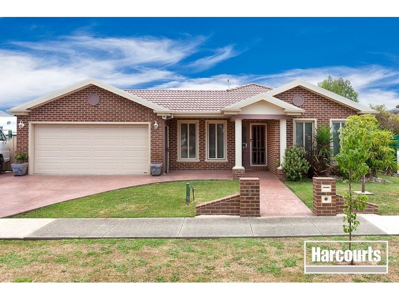 8 Galway Place, Cranbourne VIC 3977