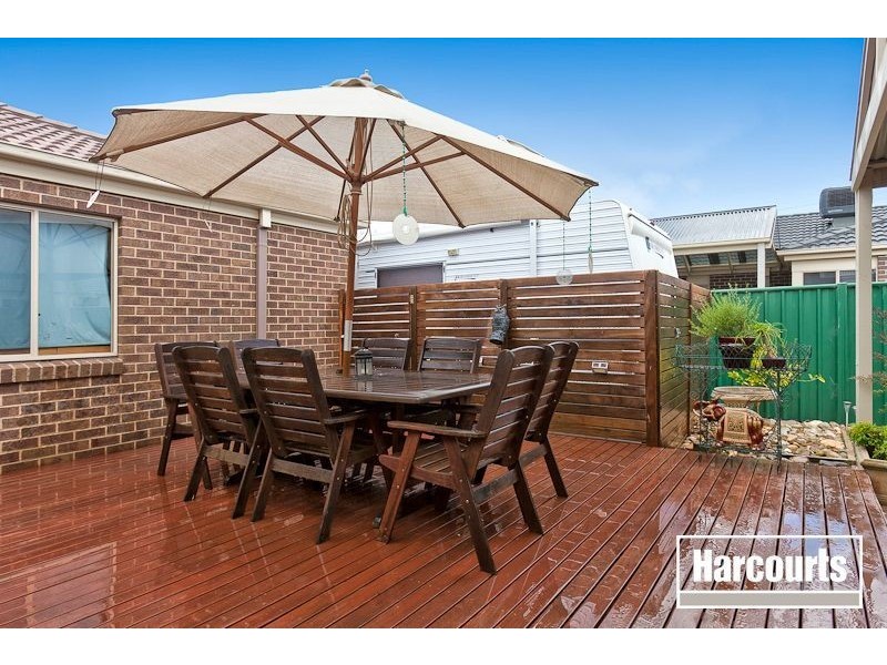 8 Galway Place, Cranbourne VIC 3977
