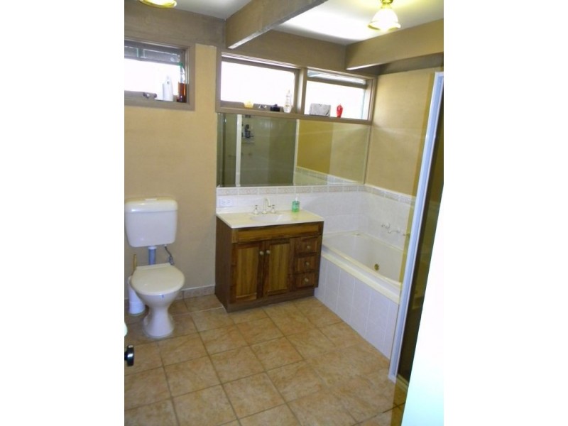 53 Spring Road, Junction Village VIC 3977