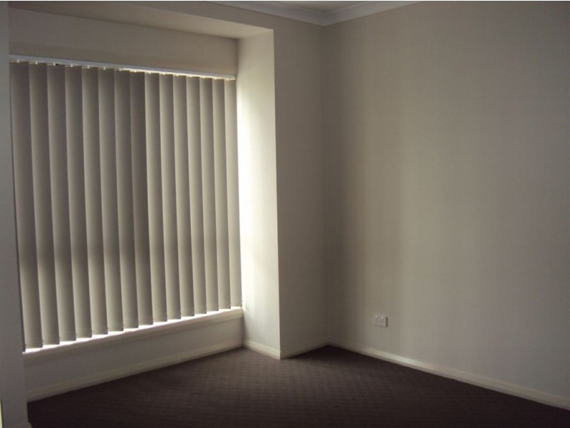 1/148 Monahans Road, Cranbourne VIC 3977