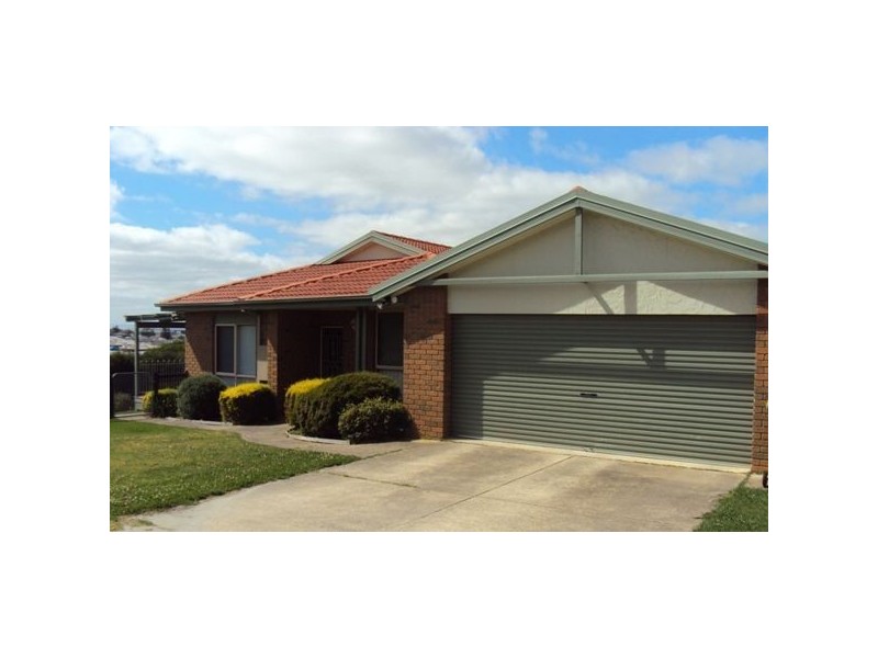 144 Army Road, Pakenham VIC 3810