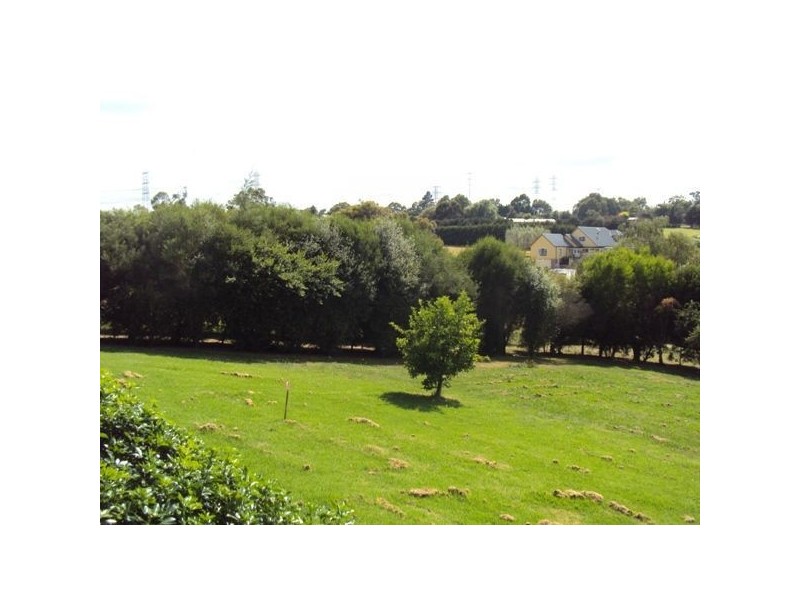 144 Army Road, Pakenham VIC 3810